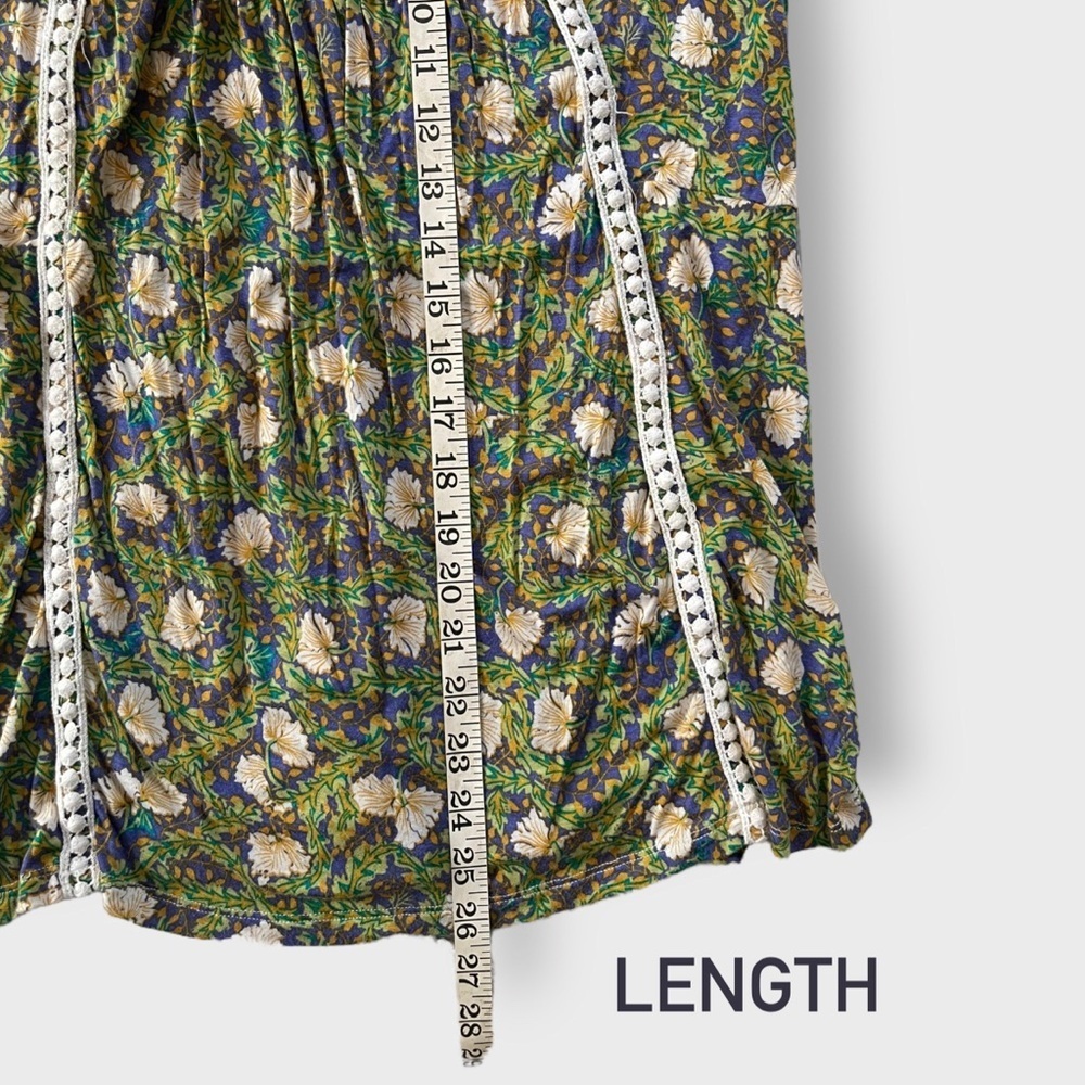 Moon & Sky Floral Tank Top Medium - Picture 6 of 7